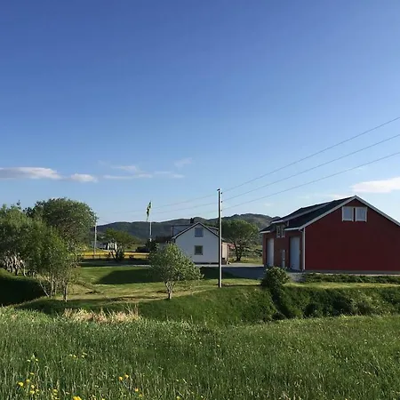 Nyaraló Aakran Farm Bøstad